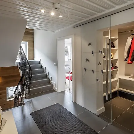 Chalet Finest By In One *